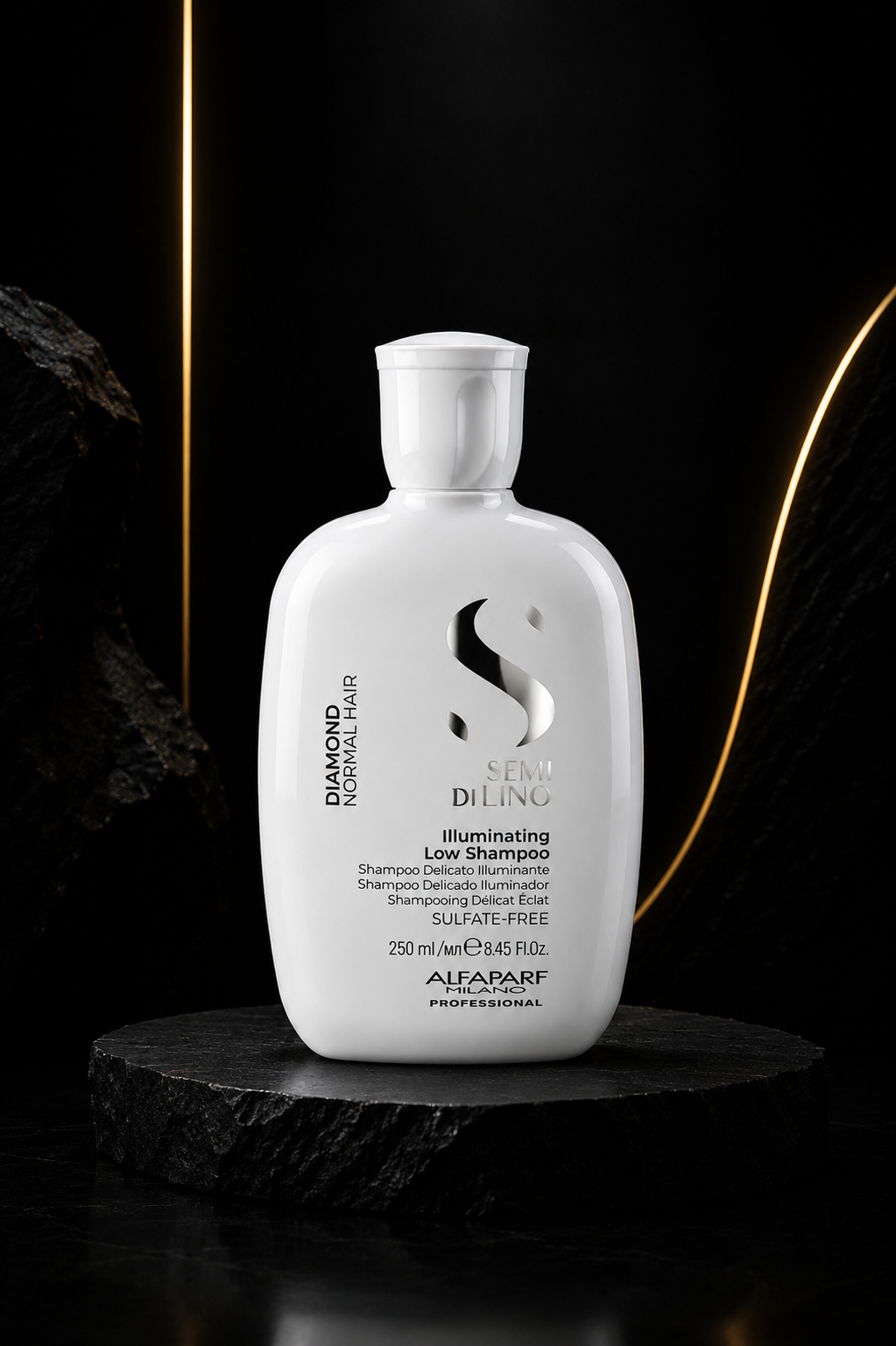 ALFAPARF SEMI DI LINO DIAMOND blizgesį suteikiantis šampūnas plaukams, 250 ml