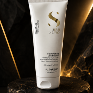AlfaParf Semi Di Lino Diamond spindesio suteikiantis kondicionierius